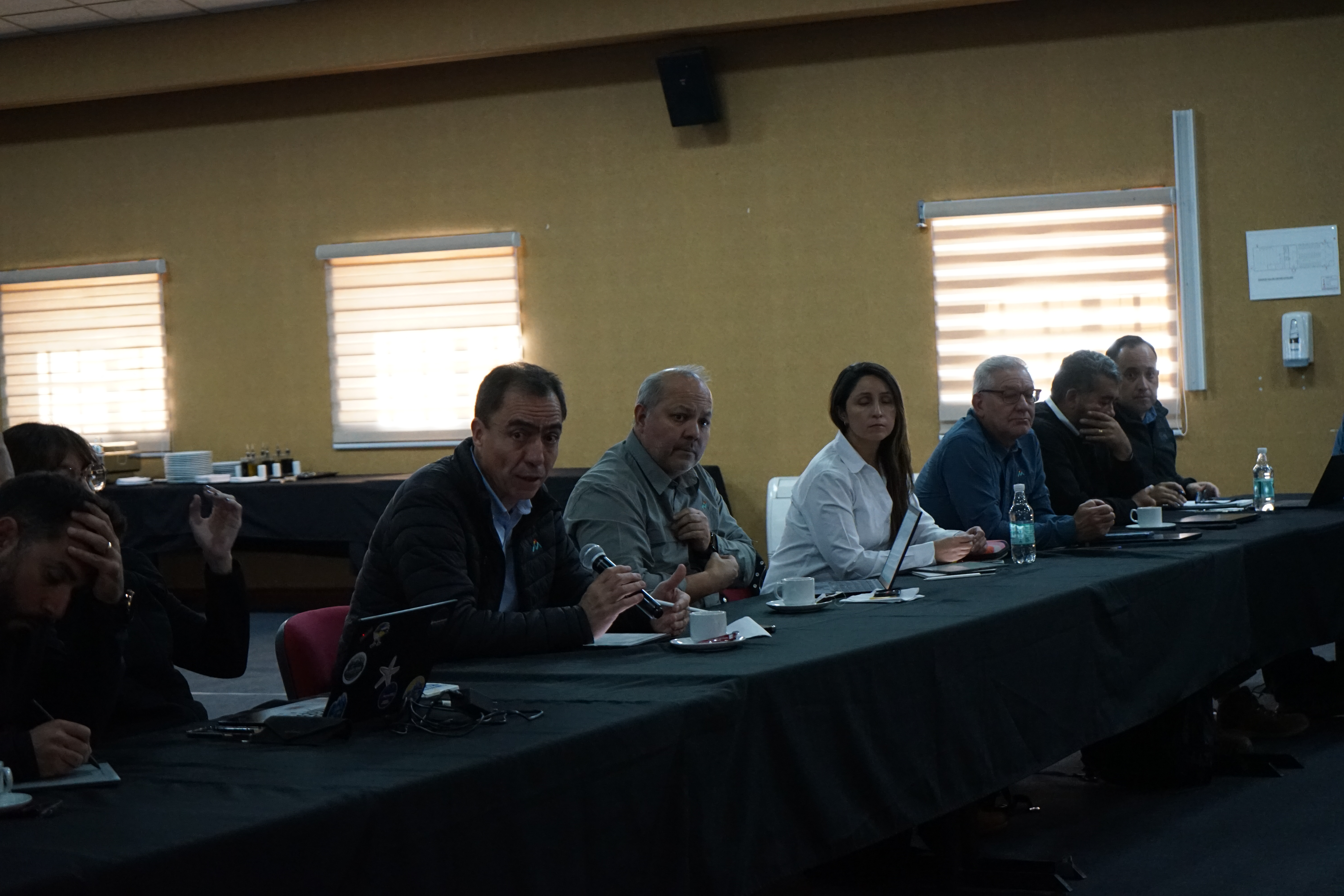 Reunión ampliada de gerentes promueve trabajo en equipo y compromiso con el cumplimiento de resultados