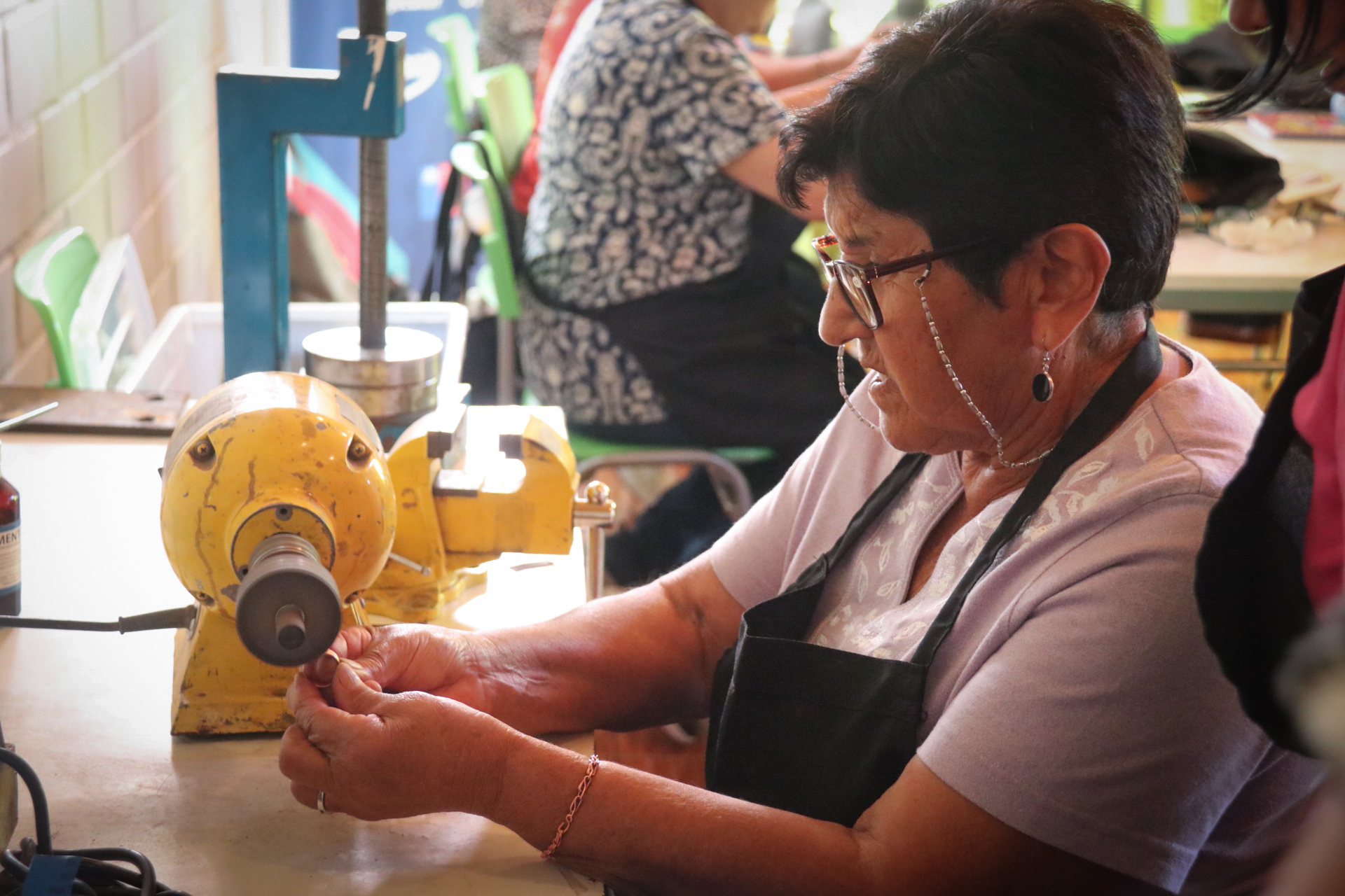 Orfebrería, sabores locales y más: Minera Los Pelambres consolida una década impulsando el talento local en Salamanca