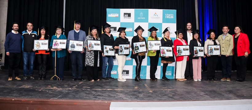 Programa “En Acción” certifica en liderazgo comunitario a 40 dirigentes de Los Vilos